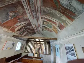 Affreschi interno - Certosa della Madonna della Losa a GravereFrazione Losa