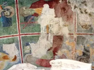 Sottarco, dettaglio - Chiesa di Santa Caterina a Chiomonte