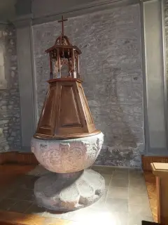 Acquasantiera - Parrocchiale di Santa Maria Assunta a Chiomonte