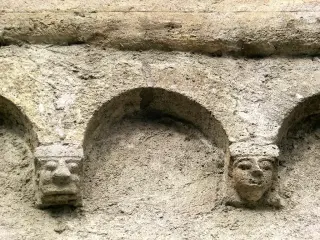 Mensoline antropomorfe - Parrocchiale di San Giovanni Battista a Cesana Torinese