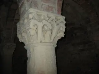 Capitello - Chiesa-cripta di Sant'Anastasio a Asti