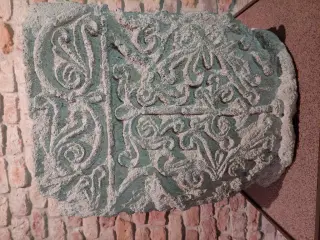 Capitello - Chiesa-cripta di Sant'Anastasio a Asti