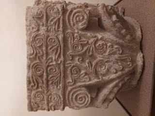 Capitello - Chiesa-cripta di Sant'Anastasio a Asti