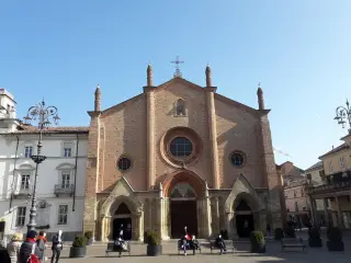 Facciata - Collegiata di San Secondo a Asti