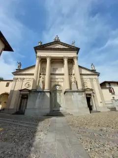 Facciata - Cattedrale o Duomo di Santa Maria a Ivrea