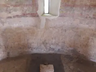 Resti del velario absidale - Chiesa di San Michele in Clivolo a Borgo d'Ale