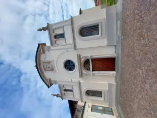 Facciata - Parrocchiale di Santa Cecilia a Caresanablot