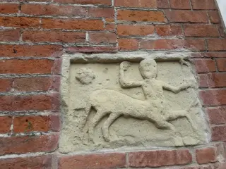 Formella in facciata - Chiesa di San Bernardo a Vercelli