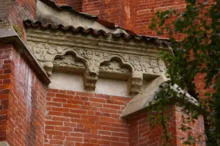Mensole e capitelli dei fianchi - Basilica di Sant'Andrea a Vercelli
