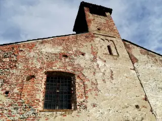Campaniletto in facciata - Pieve di Santo Stefano a Lenta