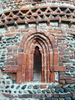 Monofora - Oratorio di Santa Maria Nuova a Sillavengo