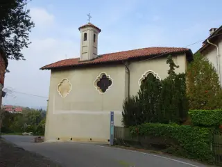 Fianco Destro - Oratorio o Chiesa dei Santi Sebastiano e Fabiano a LessonaFrazione Castello