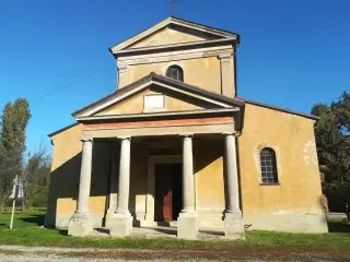 Facciata - Chiesa di San Michele in Insula a Trino
