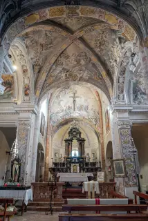 Interno - Chiesa o Canonica Regolare di San Giulio a Bellinzago NovareseFrazione Badia di Dulzago