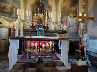 Altare - Chiesa di San Vittore a StresaFrazione Isola dei Pescatori