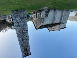 Facciata e campanile - Chiesa di San Filiberto a PellaFrazione Alzo