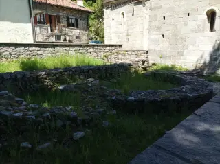 Scavi della chiesa antica - Chiesa di San Giovanni Battista a MergozzoFrazione Montorfano