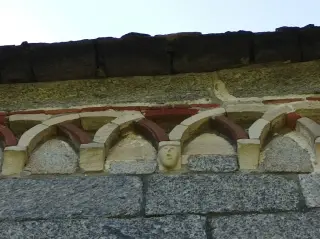 Peducci scolpiti - Chiesa di San Giovanni Battista a MergozzoFrazione Montorfano