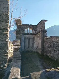 Ruderi - Oratorio di San Maurizio a VilladossolaFrazione Piaggio