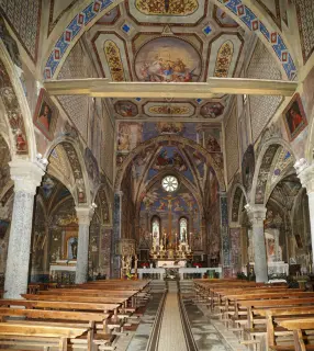 Interno - Parrocchiale di San Giulio a CrodoFrazione Cravegna