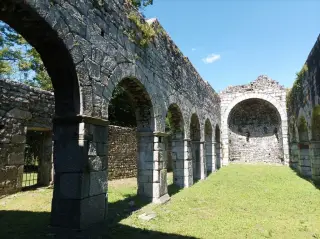 Resti interno - Resti della Chiesa di San Martino a Gattico