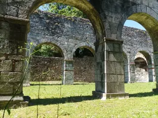 Resti interno - Resti della Chiesa di San Martino a Gattico