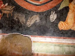 Fondo lato destro - cella base campanile, coniglietti, particolare - Parrocchiale di Santo Stefano a Villafranca Piemonte