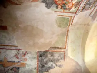 Fondo lato destro - cella base campanile, centro volta - Parrocchiale di Santo Stefano a Villafranca Piemonte