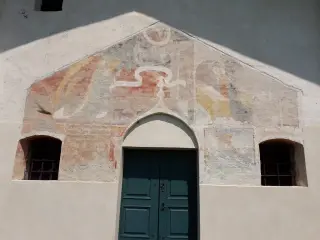 Annunciazione in facciata - Cappella di Missione a Villafranca PiemonteFrazione San Giovanni