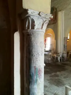 Colonna e capitello - Chiesa Cimiteriale di Sant'Alessandro o San Pietro a Briona