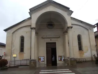 Facciata - Parrocchiale della Madonna del Rosario a Bernezzo