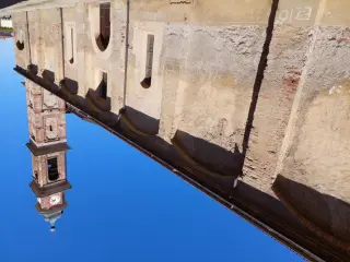 Fianco e campanile - Parrocchiale della Madonna del Rosario a Bernezzo