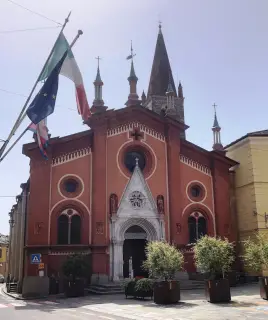 Facciata - Parrocchiale dei Santi Andrea e Ponzio a Dronero