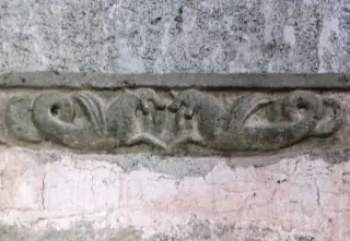 Fregio - Chiesa di San Costanzo al Monte a Villar San Costanzo