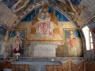 Abside maggiore, fondo, Cristo Re, san Pietro e san Paolo - Chiesa di San Pietro o San Peyre a Stroppo