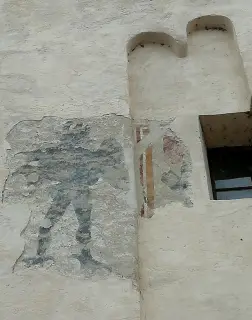Tracce di affresco in facciata - Parrocchiale di San Michele Arcangelo a Balocco