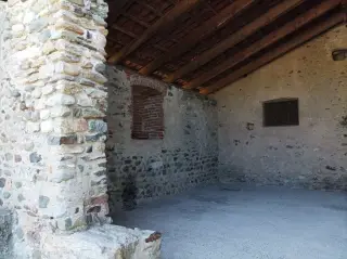 Resti - Resti della Chiesa di Santa Maria a Borgo d'AleFrazione Meoglio