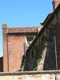 Fianco Sud - Abbazia o Monastero di Santa Maria a CarmagnolaFrazione Casanova