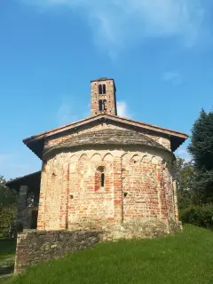Abside - Chiesa dei Santi Pietro e Paolo a BollengoFrazione Pessano
