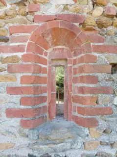 Monofora - Cappella di San Giovanni a Caselette