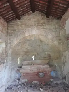 Interno devastato - Chiesa di San Bartolomeo a Camerano Casasco