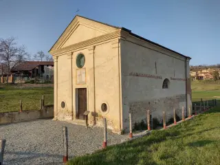 Facciata e fianco - Chiesa di Sant'Eusebio a Castelnuovo Don Bosco