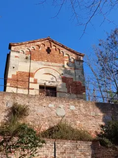 Facciata - Chiesa di San Pietro al Cimitero a Portacomaro