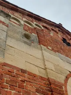 Oculo sinistro - Chiesa di San Pietro al Cimitero a Portacomaro