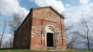 Facciata - Chiesa di San Lorenzo a Tigliole