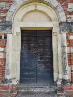 Portale - Chiesa di San Lorenzo a Tigliole