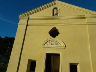 Facciata - Chiesa di San Michele a TonengoFrazione Ottini