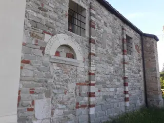 Fianco destro - Chiesa di San Michele a TonengoFrazione Ottini