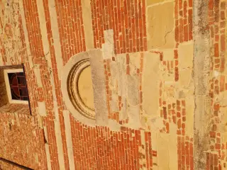 Resti del portale - Parrocchiale dei Santi Vittore e Corona a PenangoFrazione Cioccaro