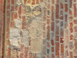 Resti di archetti pensili - Parrocchiale dei Santi Vittore e Corona a PenangoFrazione Cioccaro